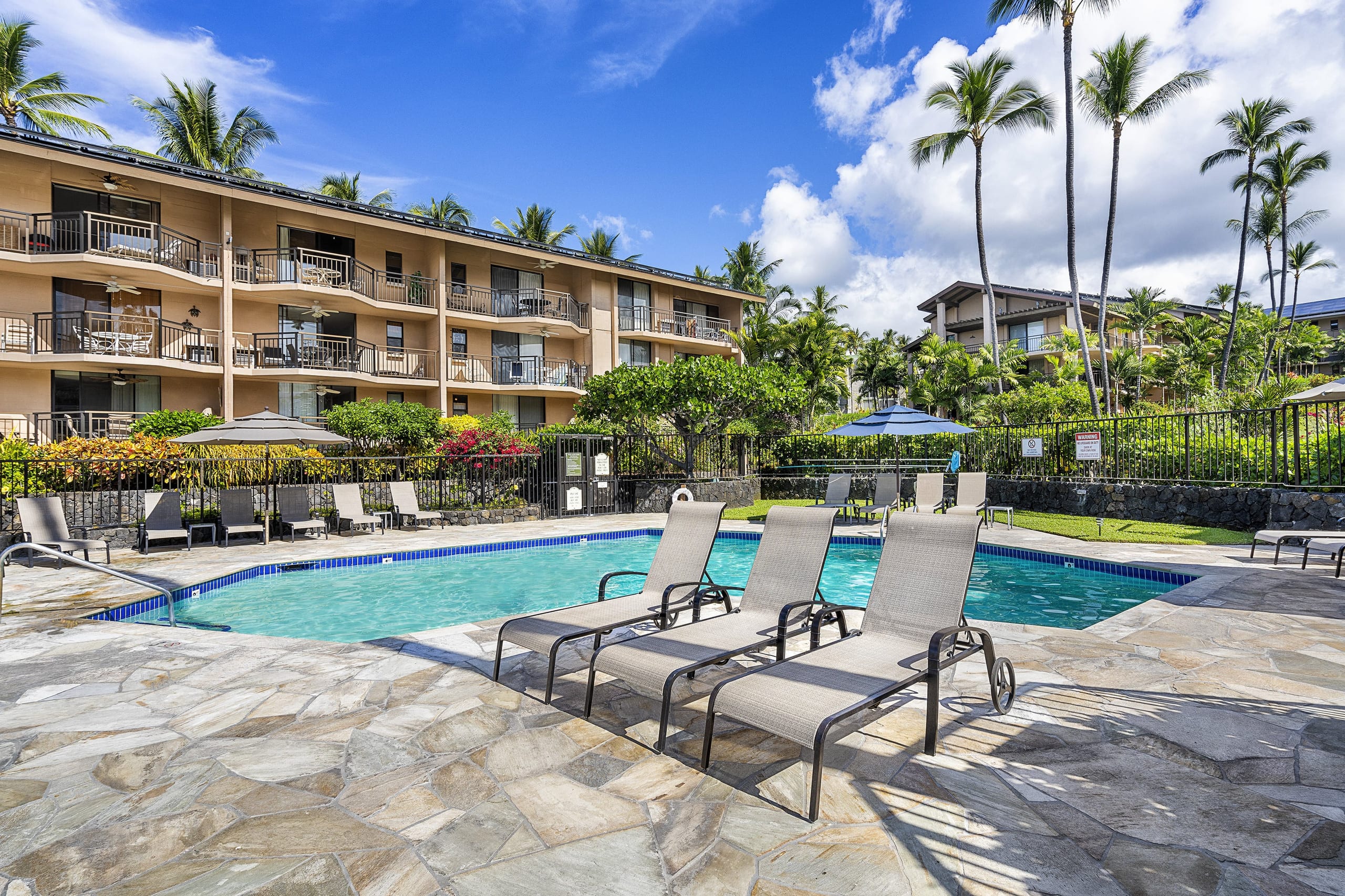 Condo in Kailua-Kona · ★4.43 · 1 bedroom · 2 beds · 1 bath - Image 19