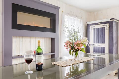 At the corner of Gabriel