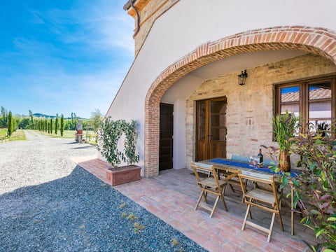 Proprietà Airbnb di successo: Libertas by Interhome a Guardistallo
