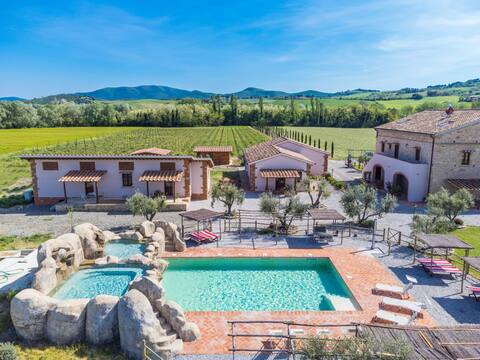 Saxum by Interhome