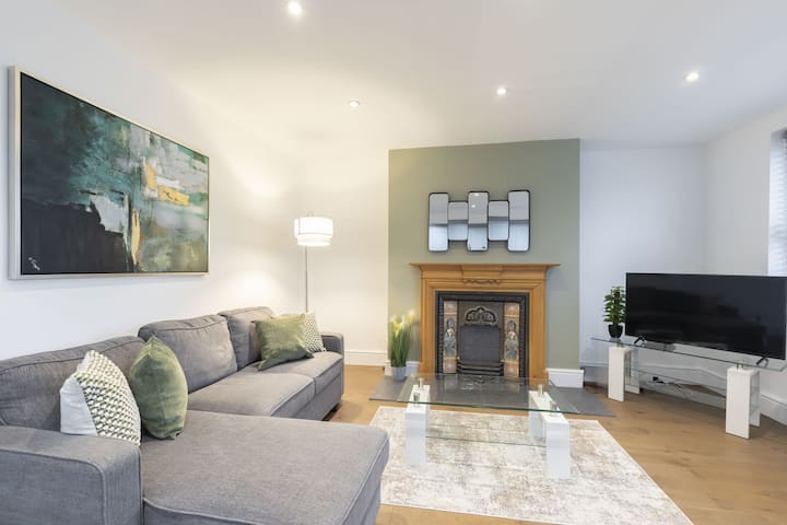 Sebule iliyo na Televisheni janja