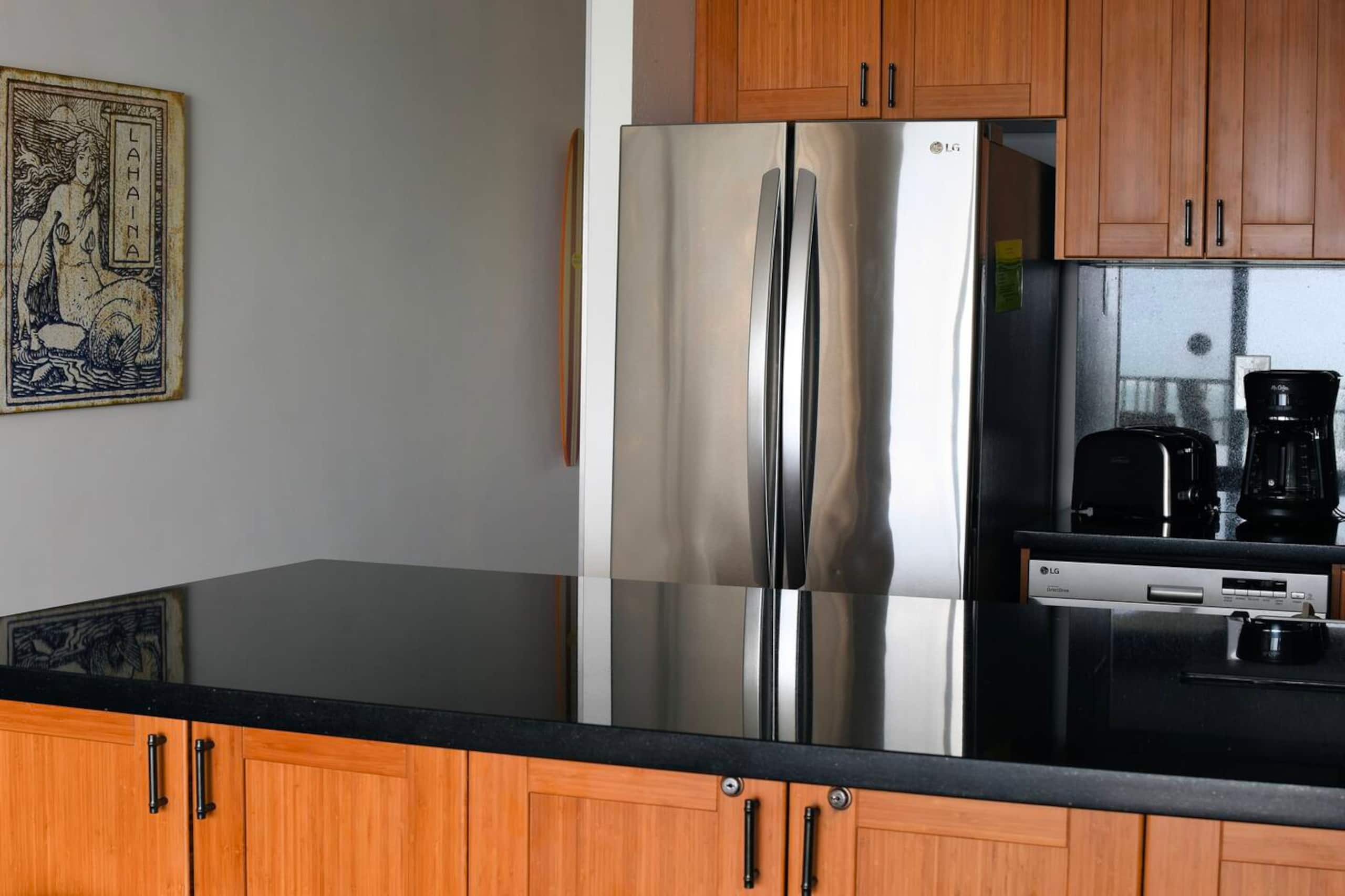Condo in Lahaina · ★4.91 · 1 bedroom · 2 beds · 1 private bath - Image 7