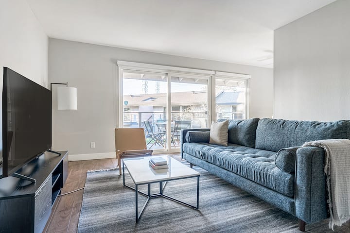 Splendid Foster City 2br W/ Pool, W/d, Gym, Near Highways, By Blueground - サン・マテオ, CA