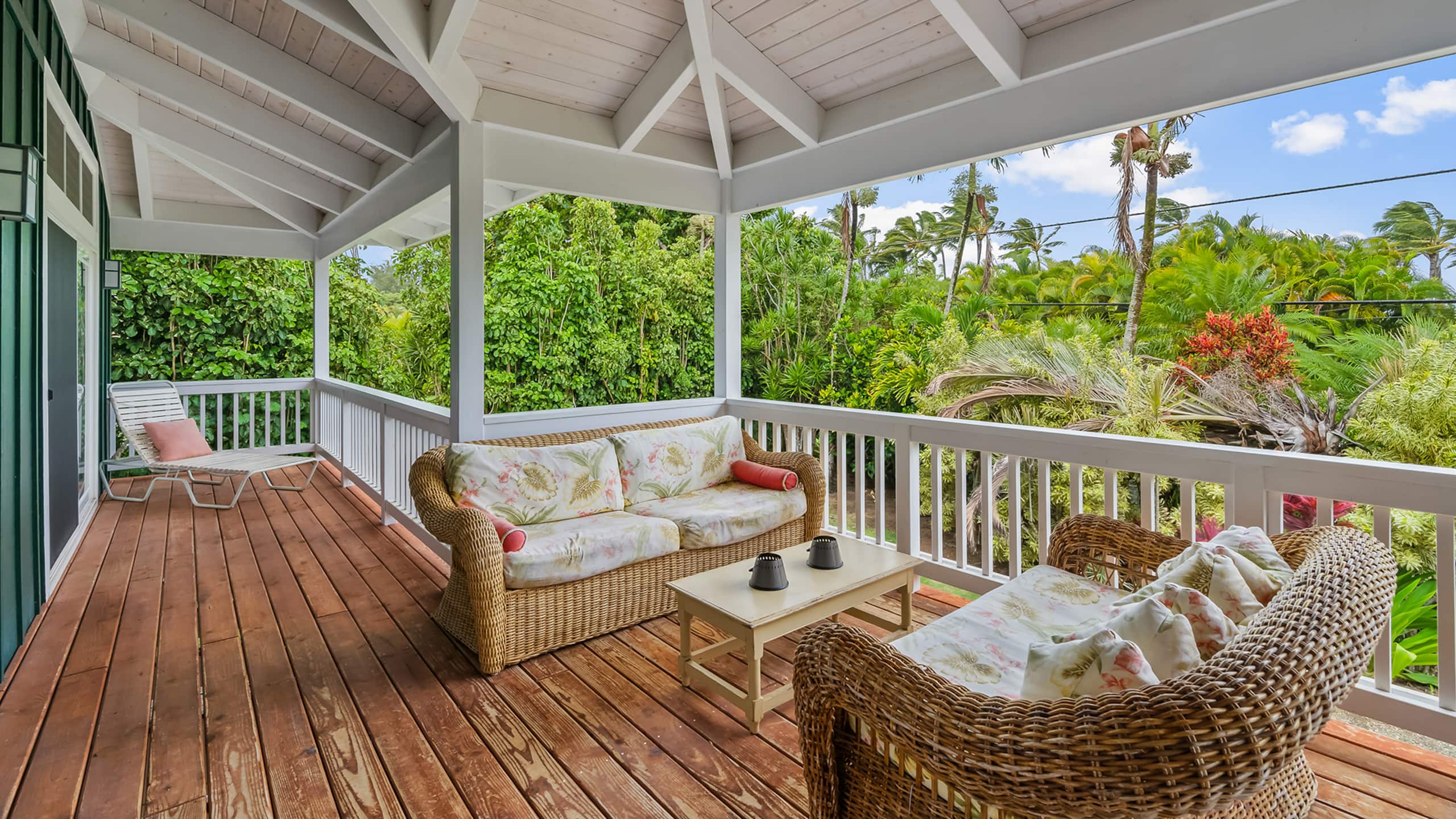 Home in Kilauea · ★4.71 · 3 bedrooms · 4 beds · 2.5 baths - Image 4