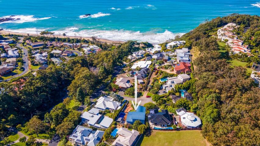 Lumière – Large Modern Family Home, Pool, Beach gallery image 2