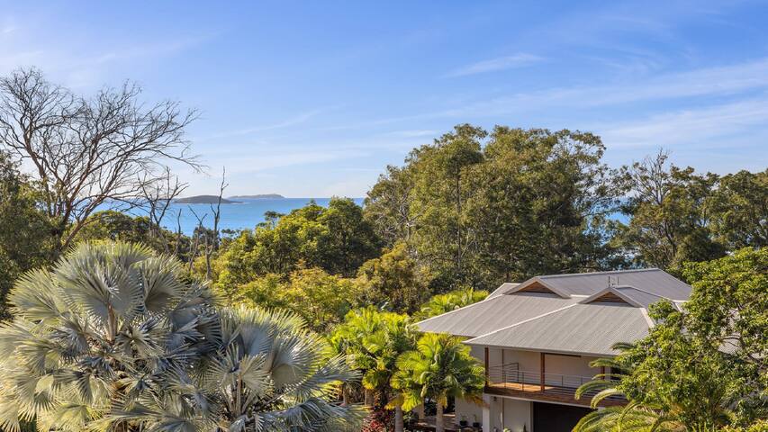 Lumière – Large Modern Family Home, Pool, Beach gallery image 4