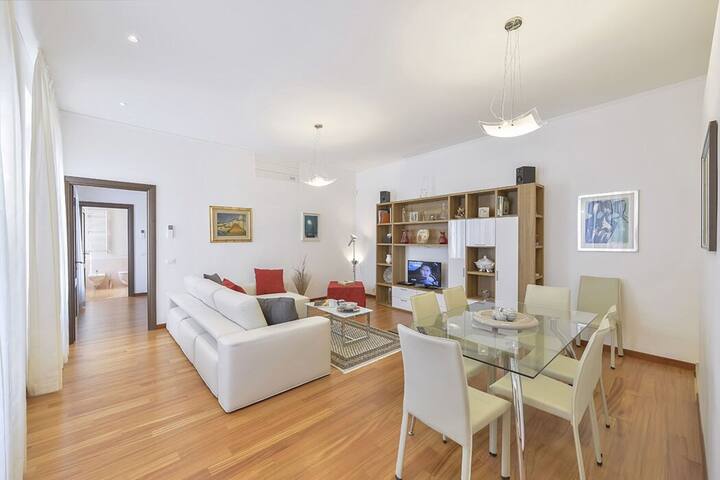 Medici, modern 3 br flat by halldis gallery image 5