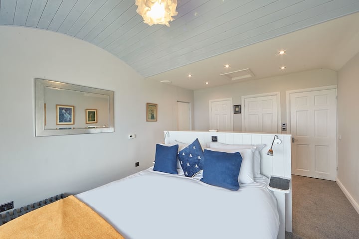 Fairview House, Ravenscar - Host & Stay