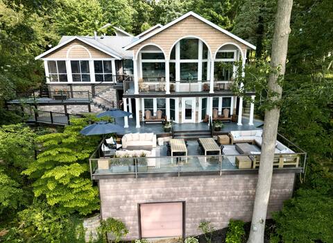 The SaugaBuck House | River Front | Hot Tub