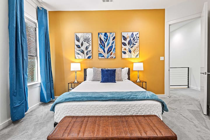 Vibrant ambiance next to Downtown, 3BR, K&Q beds,