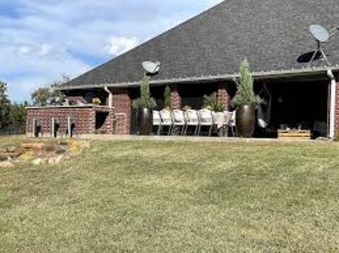 @6BR Farmhouse Escape with Pool For 12