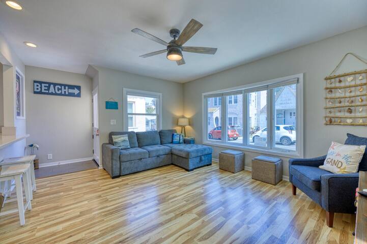 Beautiful Restored Home, close to the beach gallery image 2