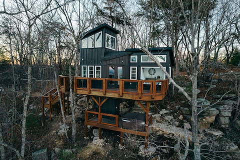 The Sassafras Treehouse