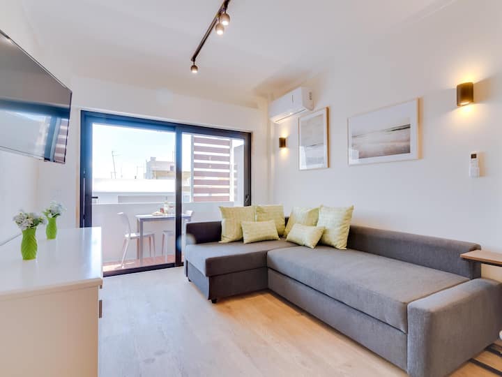 Beautiful 1bdr Apartment Near The Beach, Quarteira - Vilamoura
