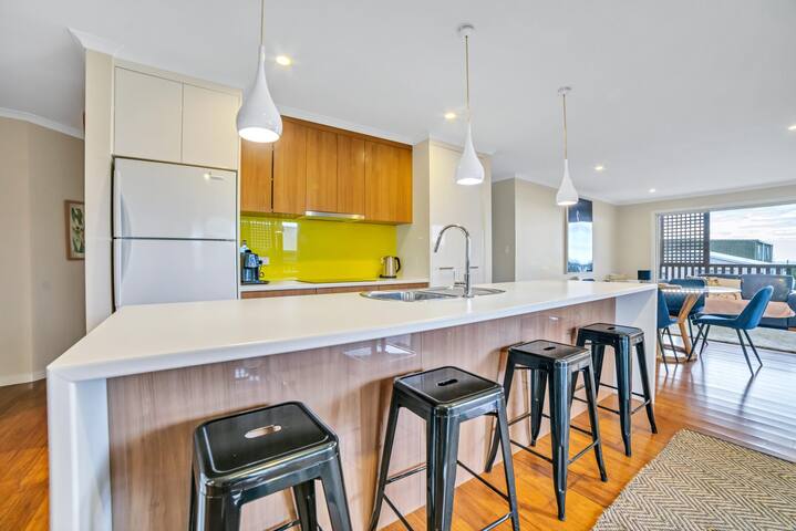 Port View Escape gallery image 2