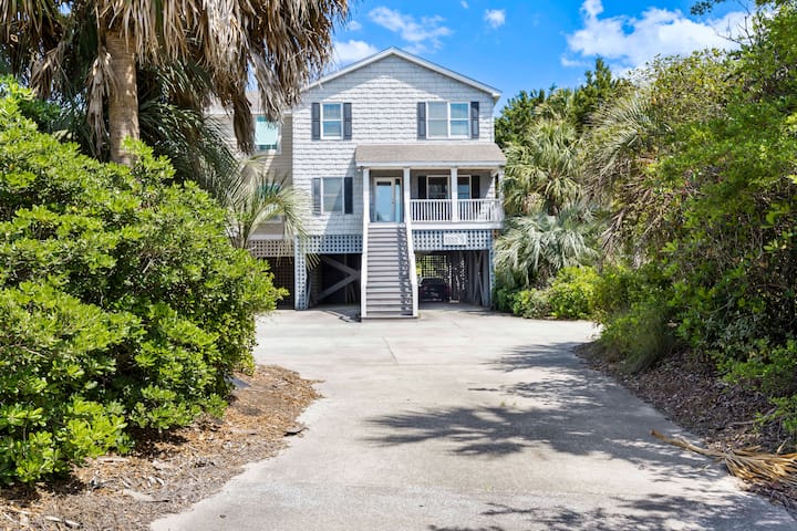 Fins To The Right - Oceanfront Townhouse - Pawleys Island, SC