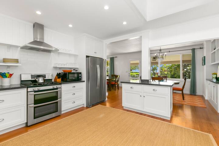 koolkondo Ohana House with Pool by the beach gallery image 4