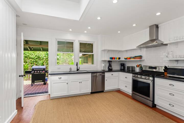 koolkondo Ohana House with Pool by the beach gallery image 3