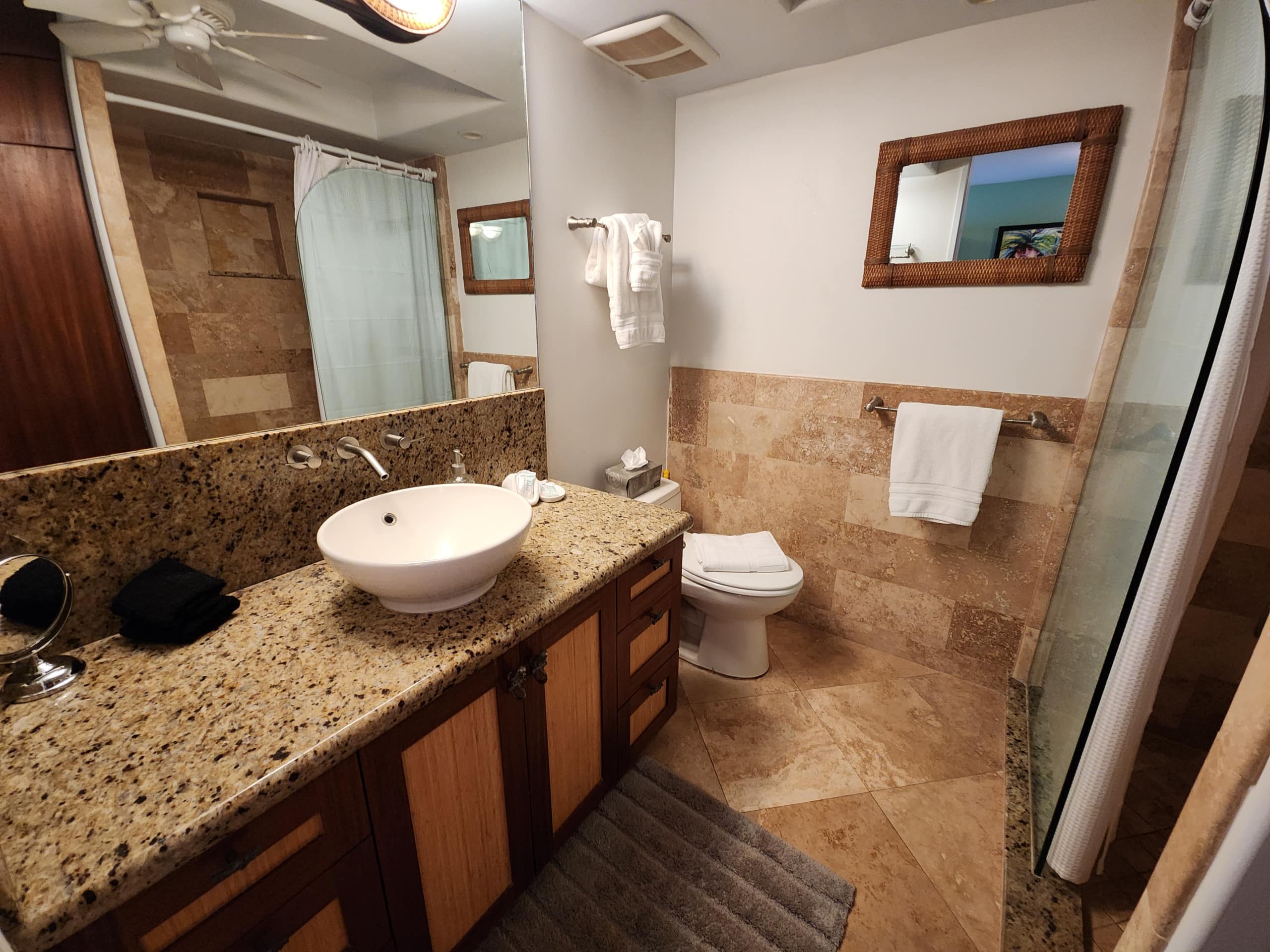 Condo in Lahaina · ★4.93 · 1 bedroom · 1 bed · 1 bath - Image 25