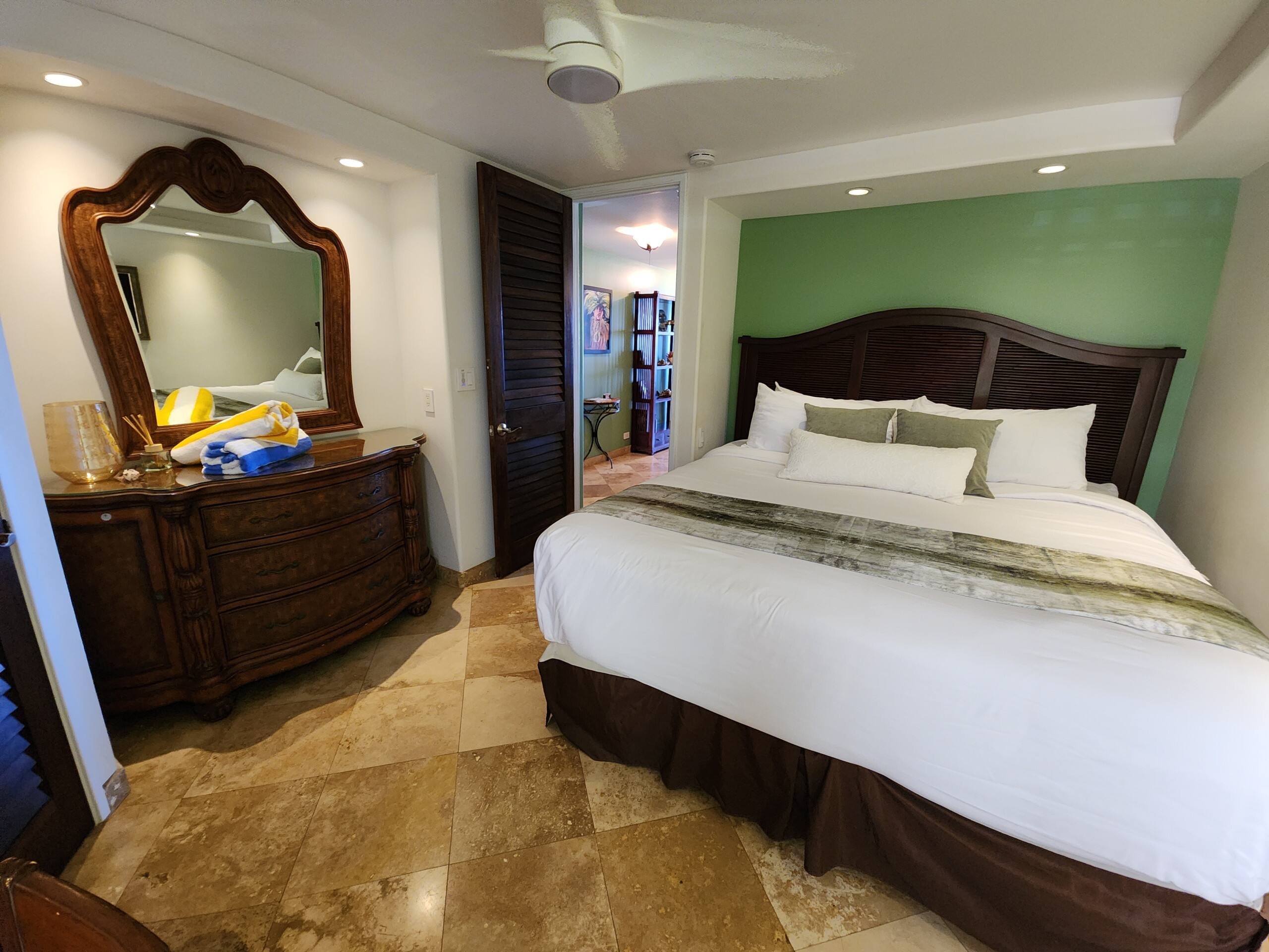 Condo in Lahaina · ★4.93 · 1 bedroom · 1 bed · 1 bath - Image 22