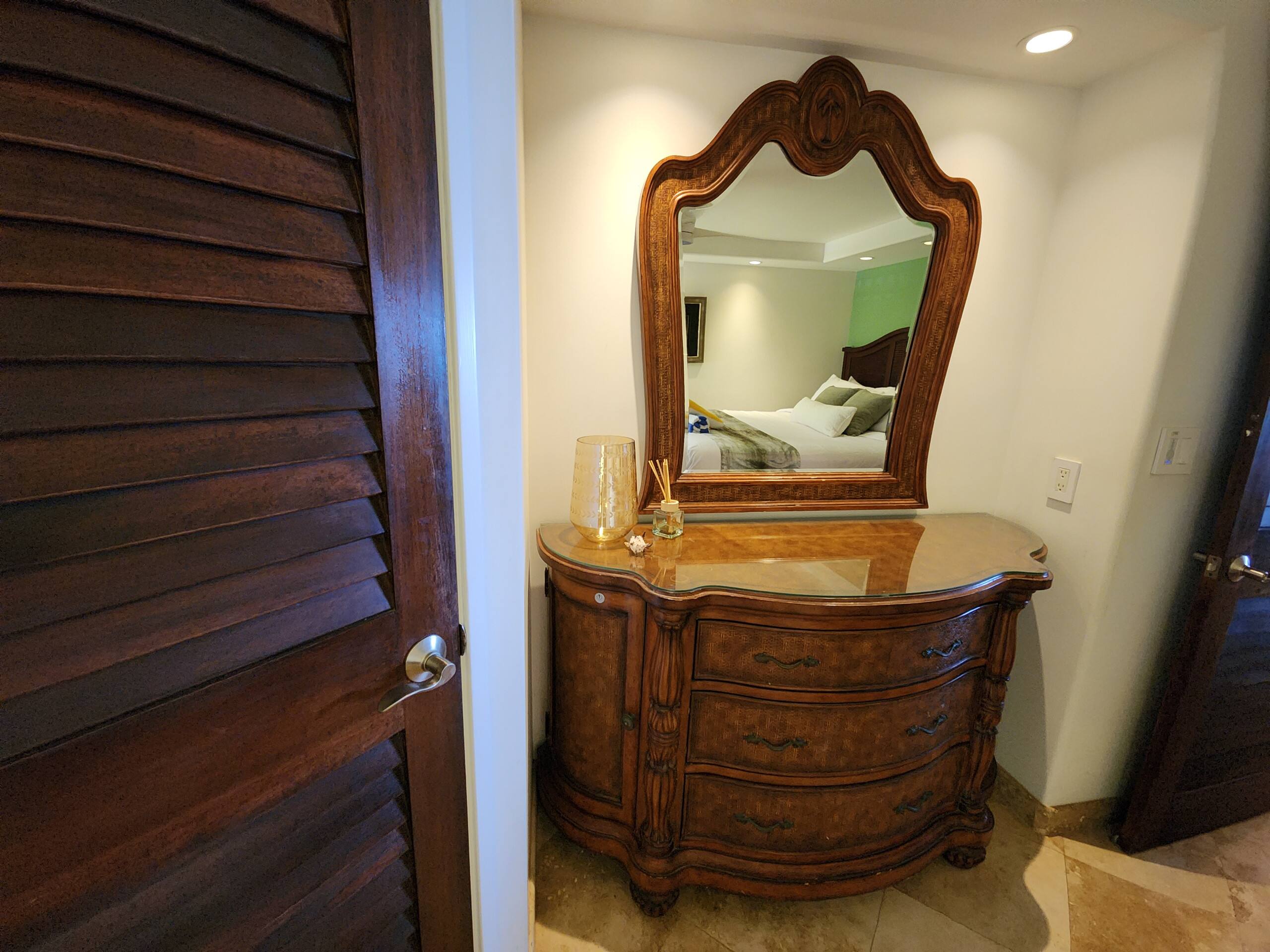 Condo in Lahaina · ★4.93 · 1 bedroom · 1 bed · 1 bath - Image 23