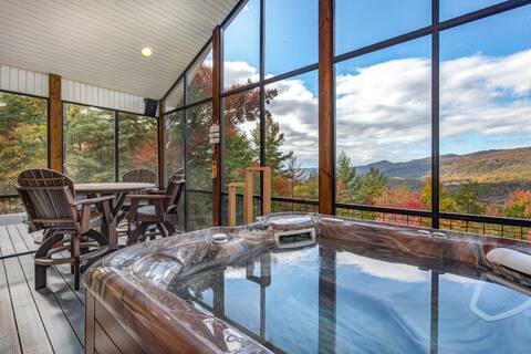 New LUX 4BR w views! Hot Tub + Media Room