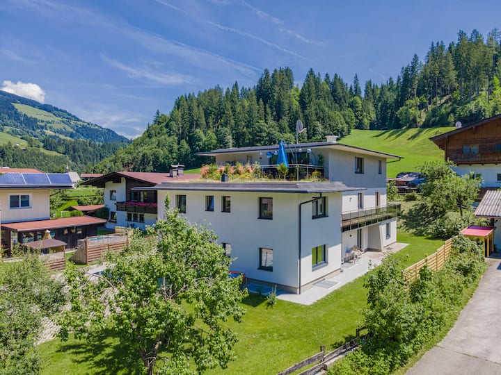 Beau Logement Pour Groupes, 50m Du Bus De Ski - Söll