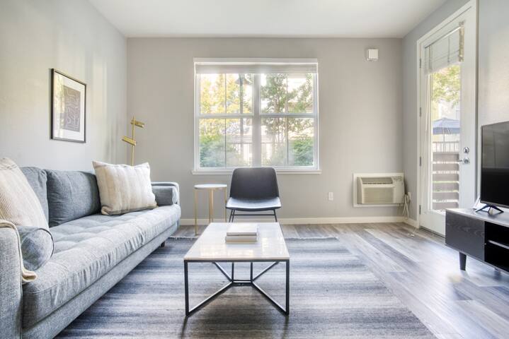 Blueground | Santa Clara, gym, pool, nr shops