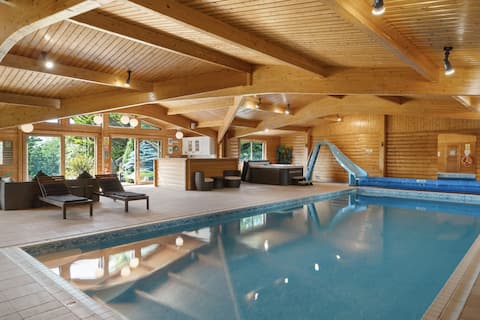 Country House w/ Pool, Hot Tub, Tennis Courts, Gym