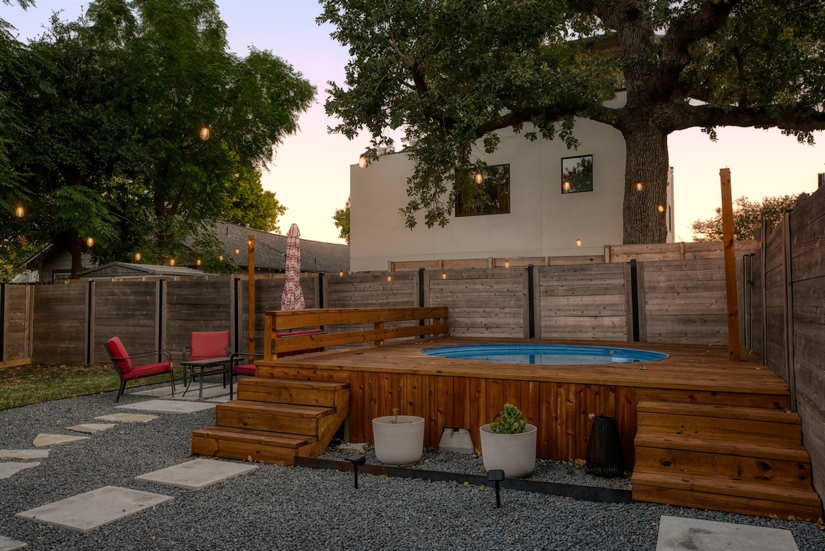 Entire Remodeled Home | Walk Downtown | Pool