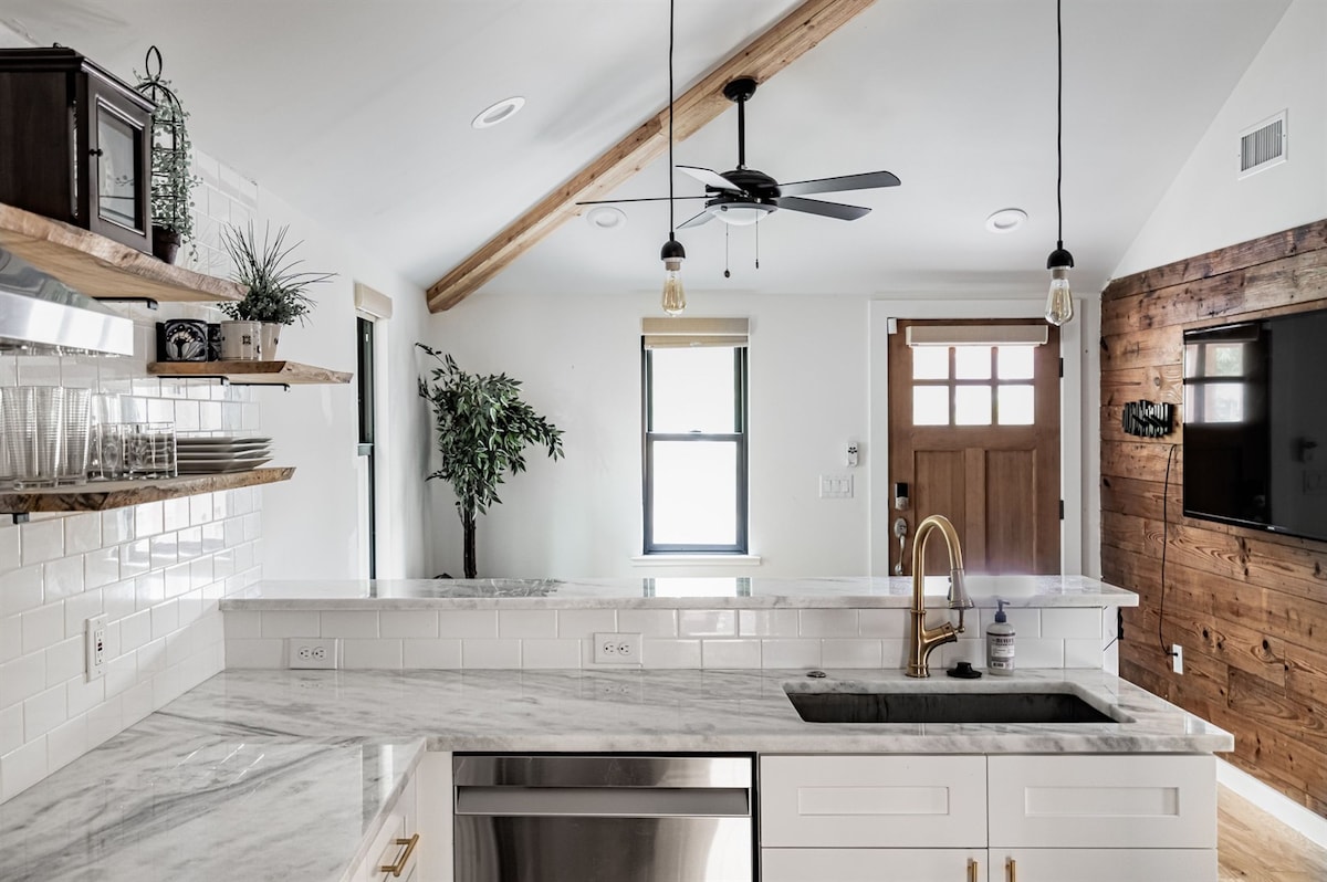 Entire Remodeled Home | Walk Downtown | Pool