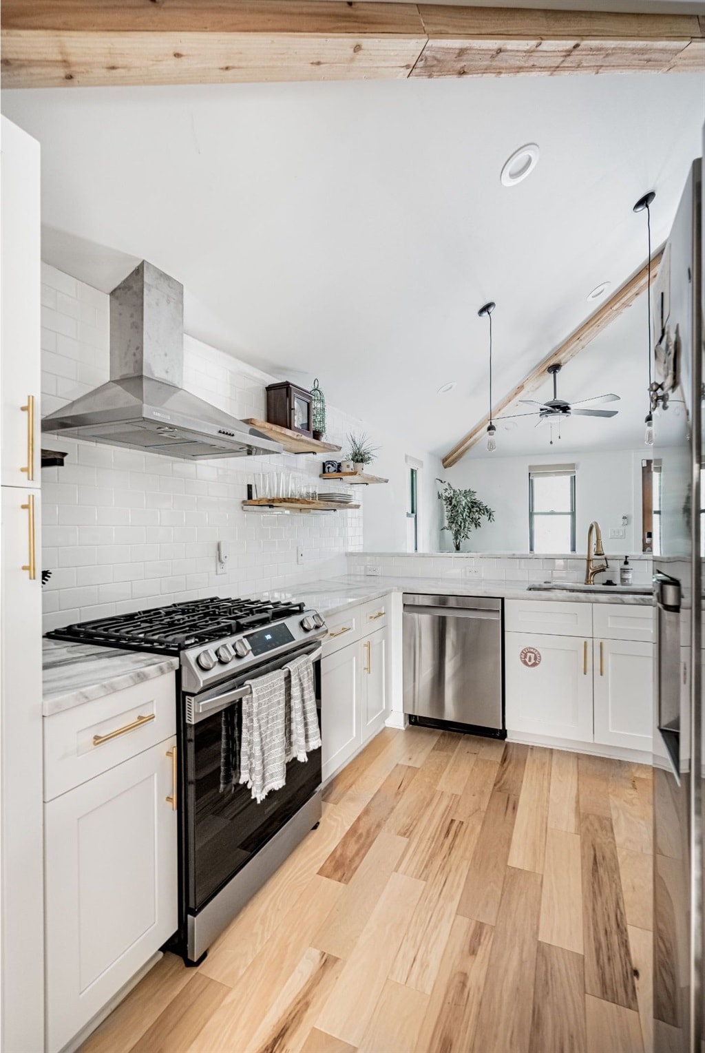 Entire Remodeled Home | Walk Downtown | Pool