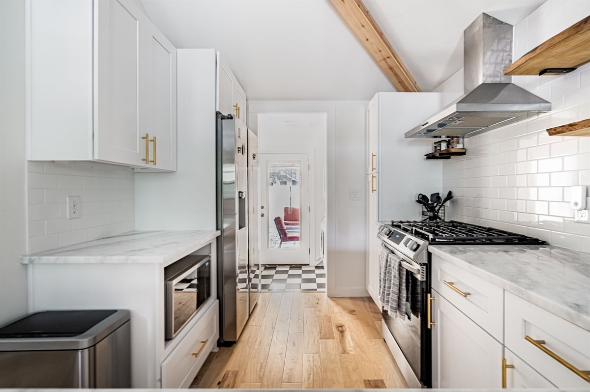 Entire Remodeled Home | Walk Downtown | Pool