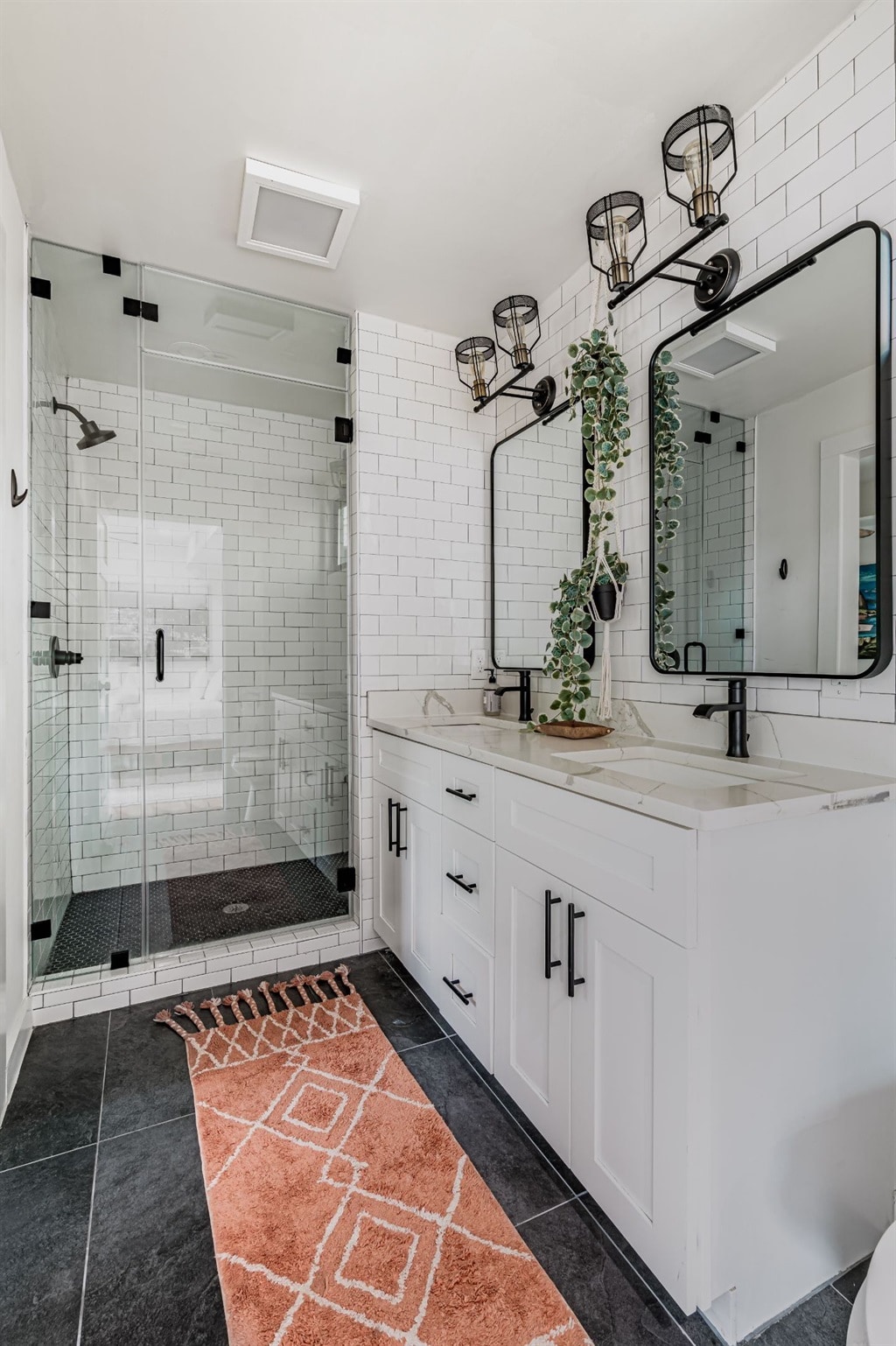 Entire Remodeled Home | Walk Downtown | Pool