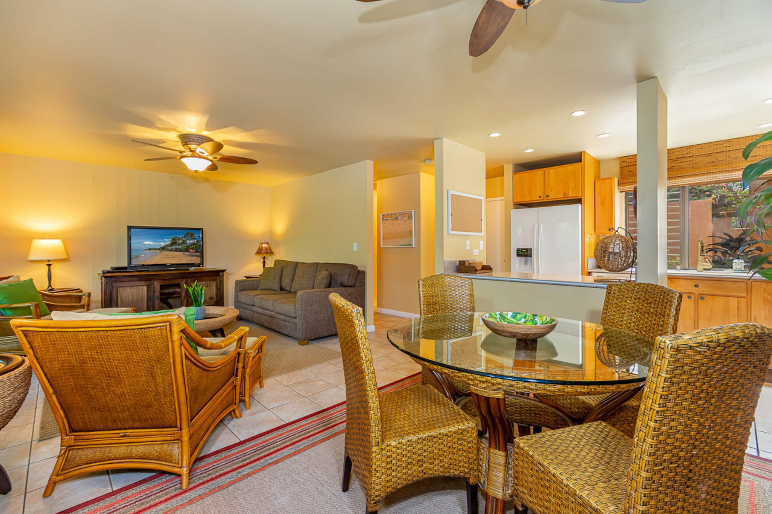 Condo in Kihei · ★4.56 · 1 bedroom · 2 beds · 2 shared baths - Image 10