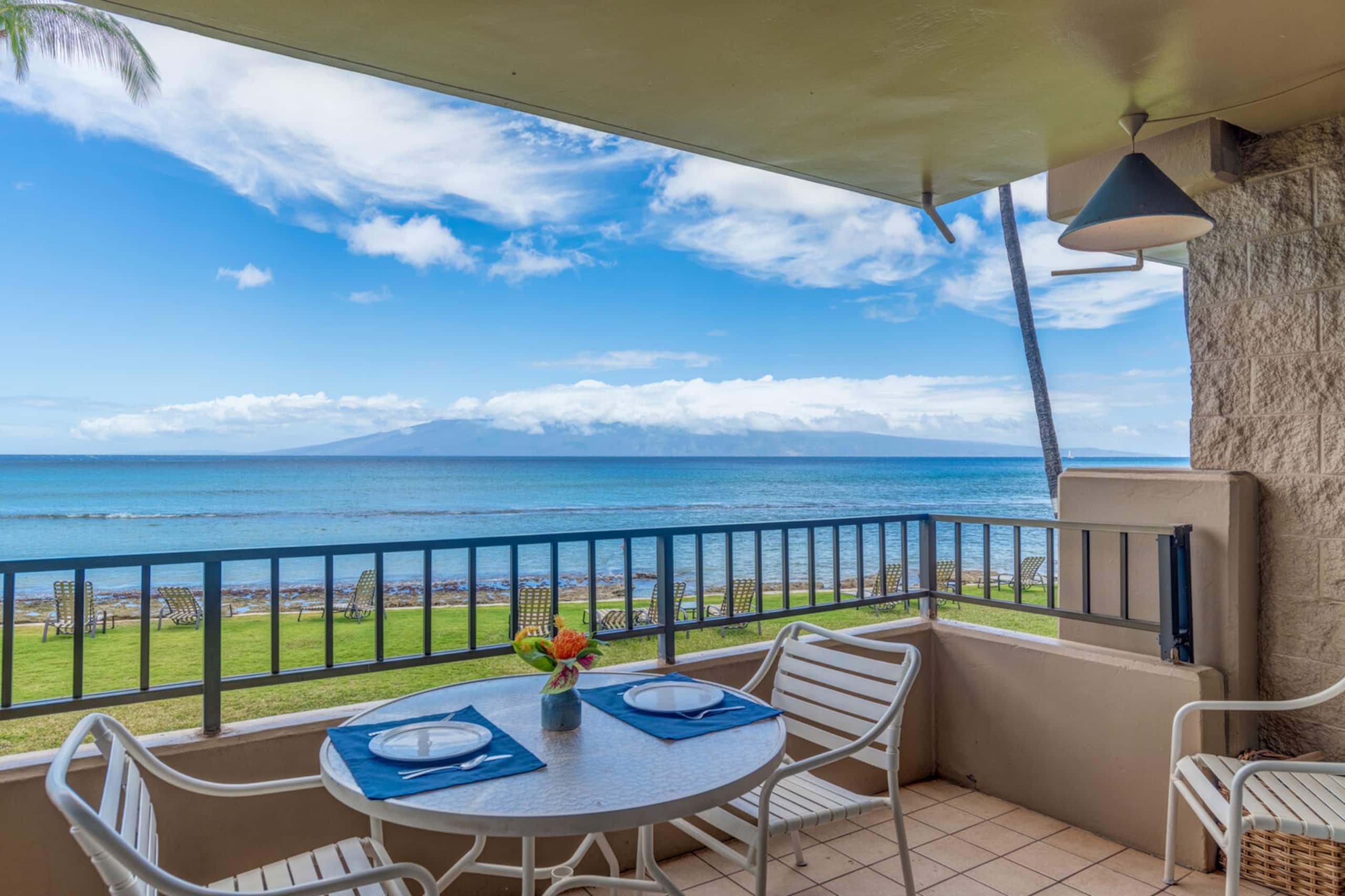 Condo in Lahaina · ★4.76 · 2 bedrooms · 4 beds · 2 private baths - Image 2