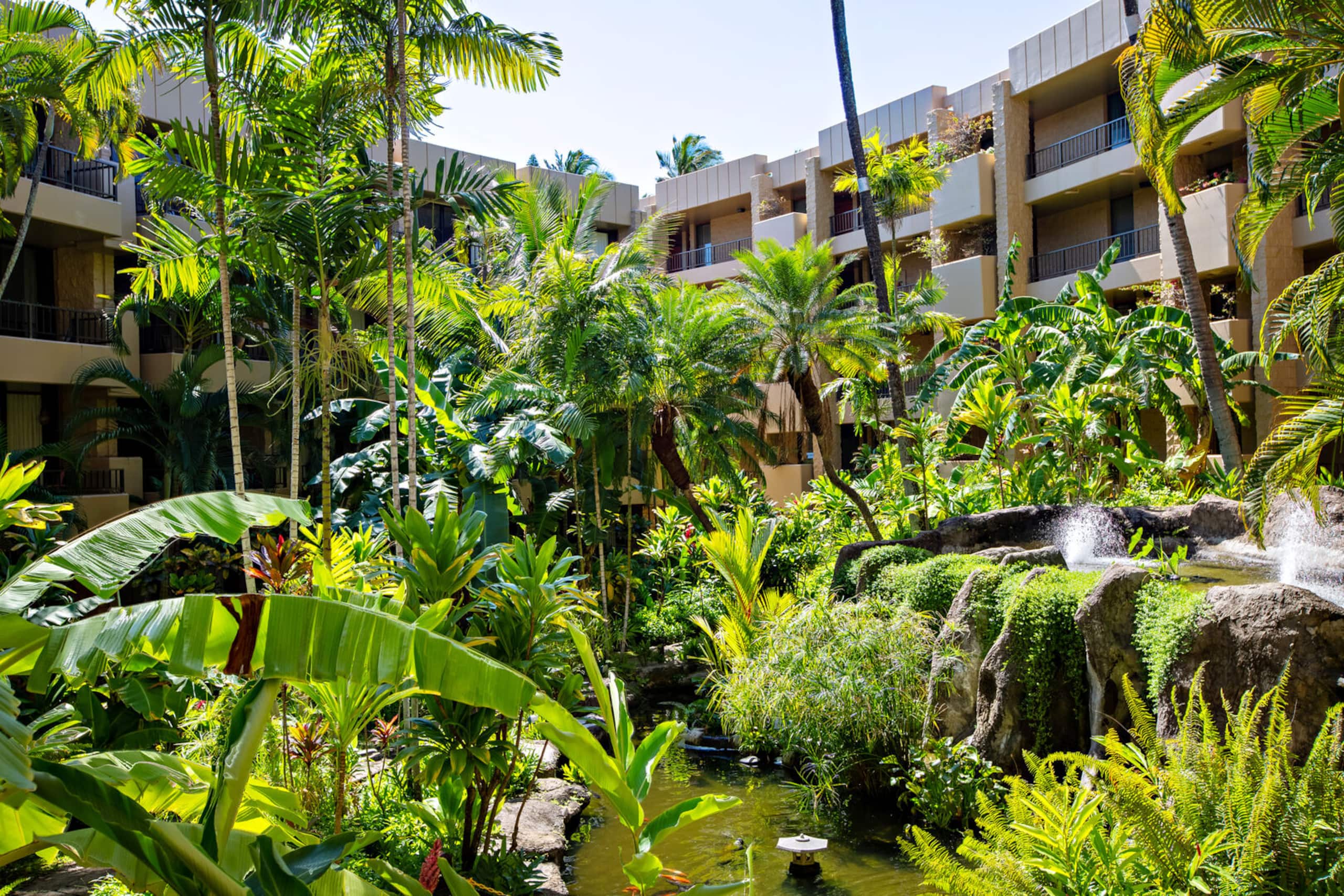 Condo in Lahaina · ★4.76 · 2 bedrooms · 4 beds · 2 private baths - Image 25