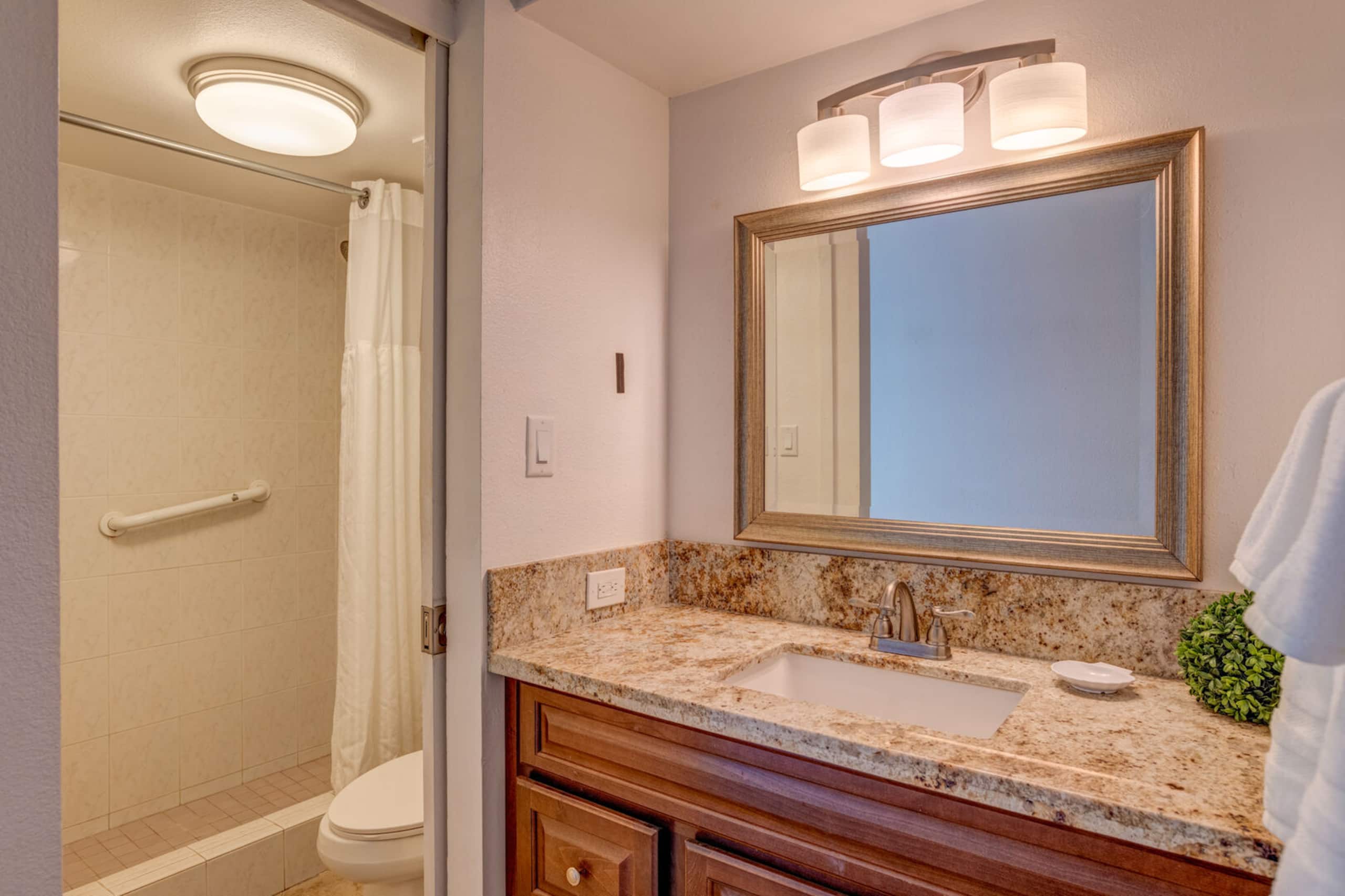 Condo in Lahaina · ★4.76 · 2 bedrooms · 4 beds · 2 private baths - Image 22