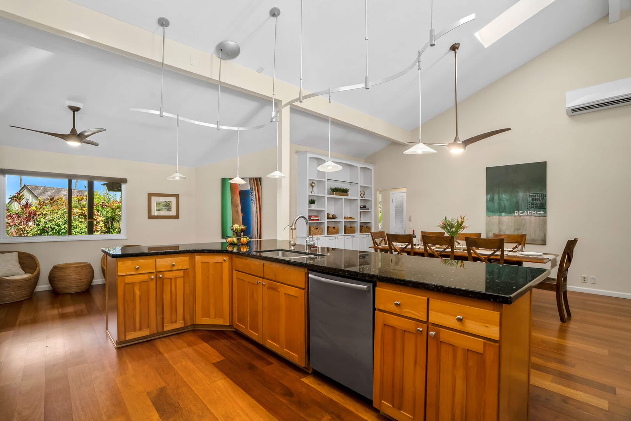 Home in Princeville · ★4.97 · 4 bedrooms · 6 beds · 2 private baths - Image 33