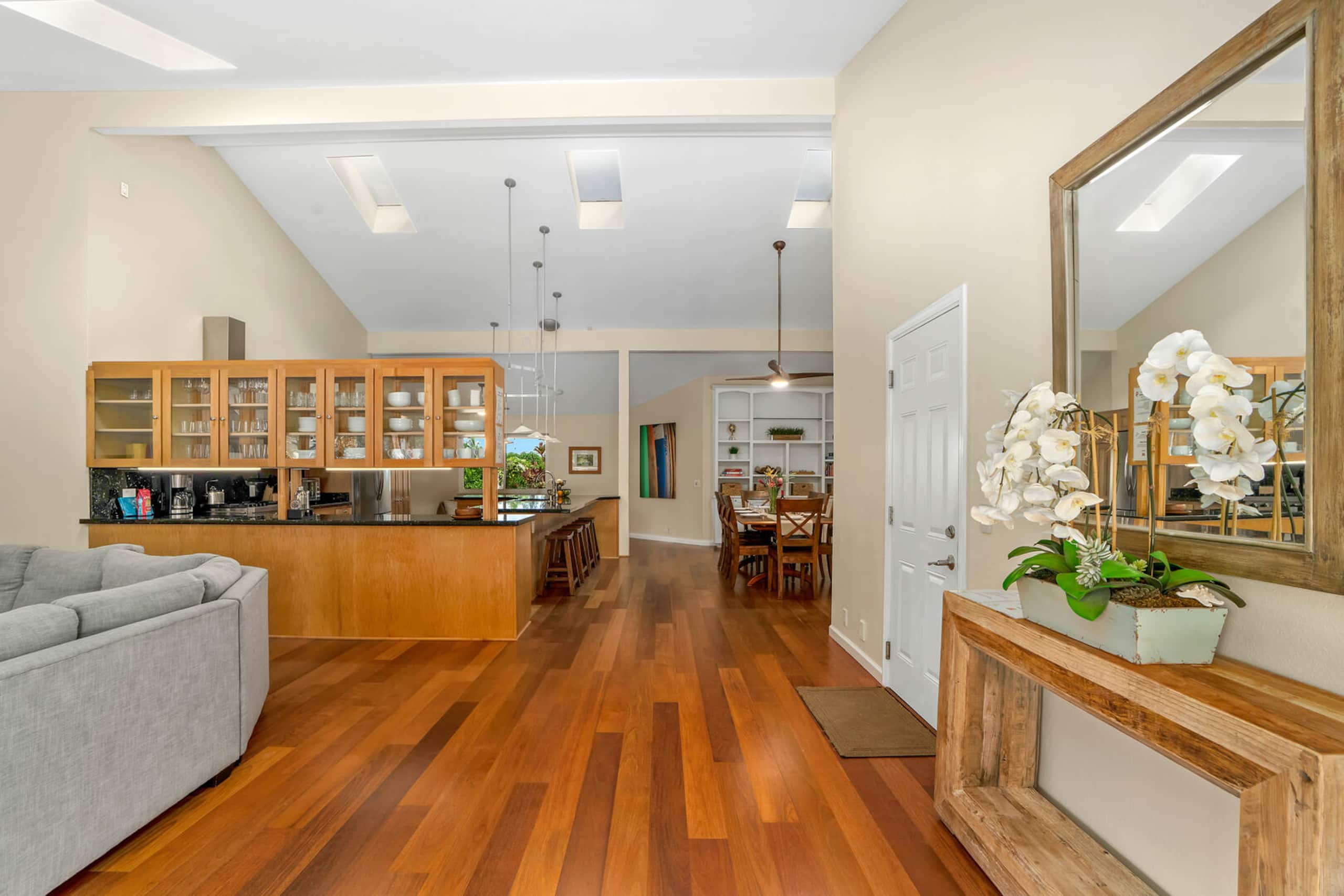 Home in Princeville · ★4.97 · 4 bedrooms · 6 beds · 2 private baths - Image 12