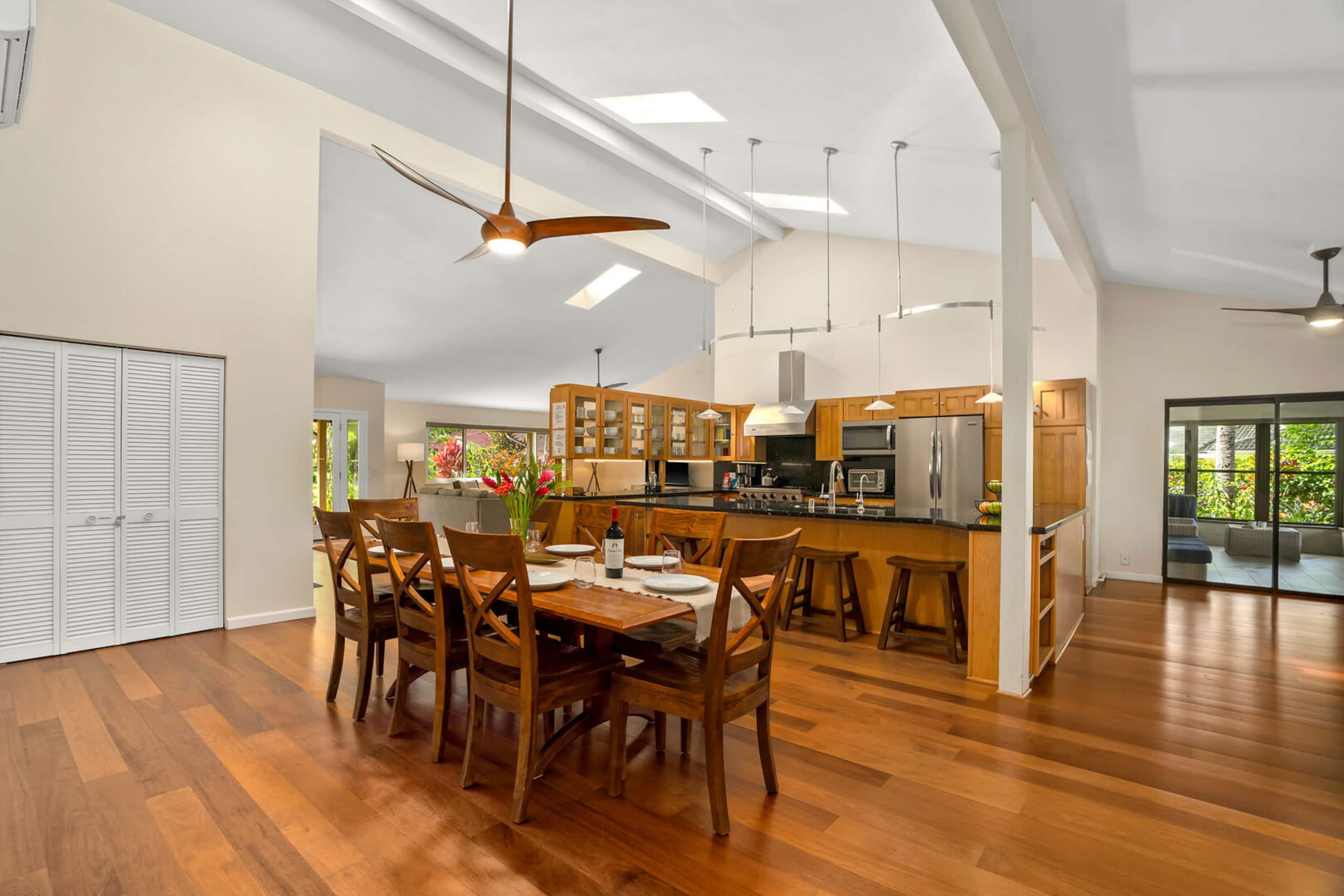 Home in Princeville · ★4.97 · 4 bedrooms · 6 beds · 2 private baths - Image 25