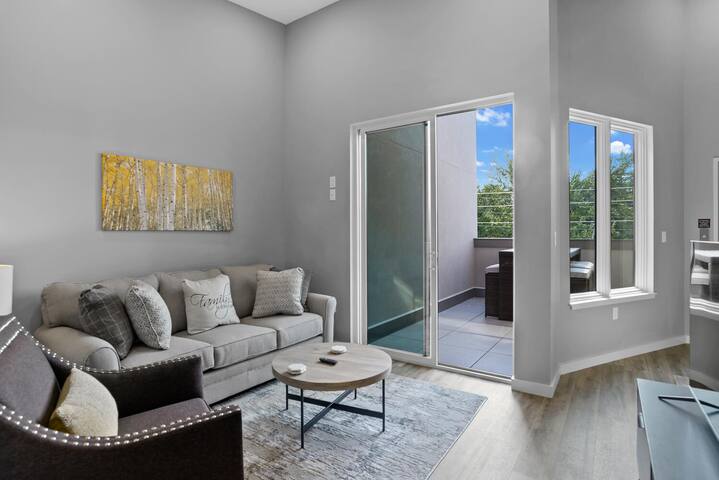 Modern South Slope Townhome with City Views gallery image 3