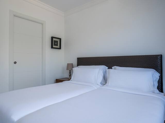 Superior Apartment 2 rooms Sea View gallery image 5