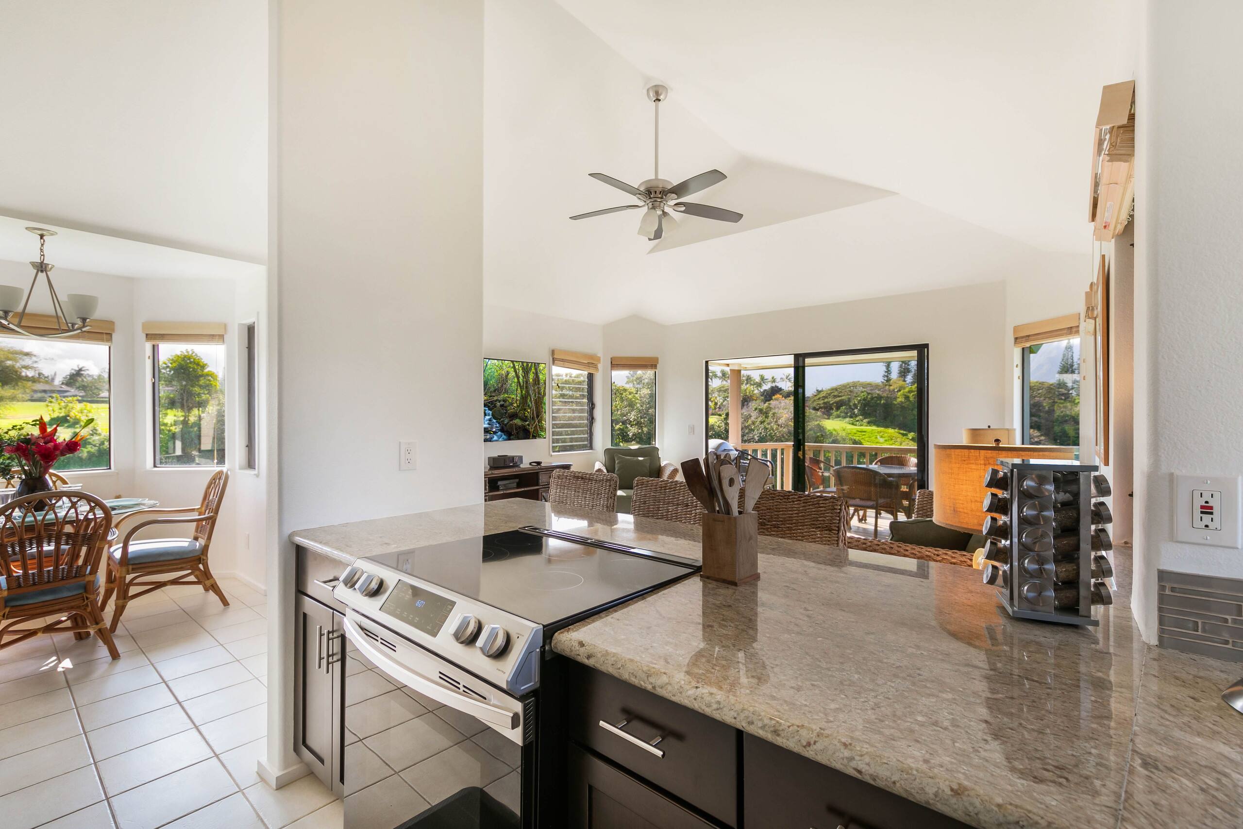 Condo in Princeville · ★5.0 · 2 bedrooms · 3 beds · 2.5 baths - Image 9