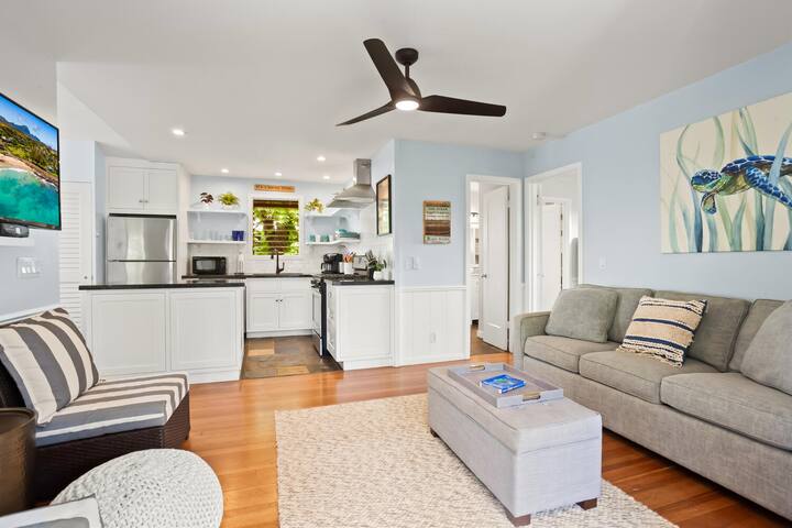 koolkondo Surf Bungalow with Pool by the beach