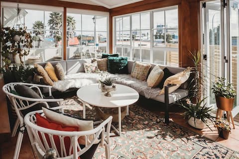 Luxurious Heritage Home in New Plymouth