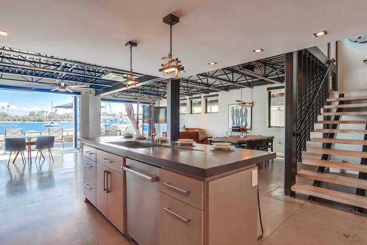 WOW 130’ of Water Front * 4 Houses * 10 Parking gallery image 2