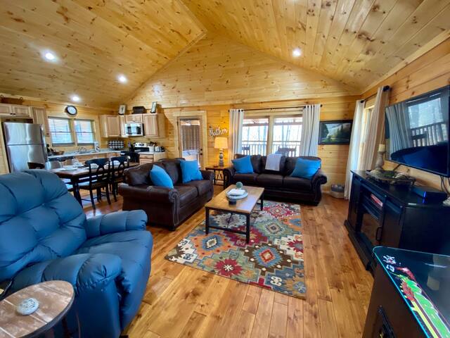 Little Valley Mountain Resort managed Airbnb listing 3