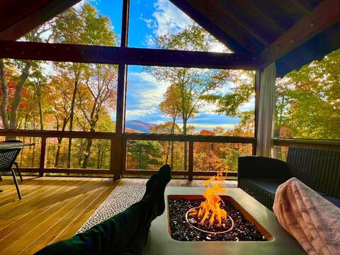 Modern Chic Home w/Epic Mtn Views+Resort Access