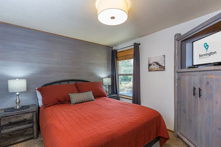 Kisha Queen Bedroom - Ngazi Kuu
